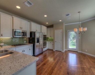 405 S Meadowlark St - Photo Thumbnail 10