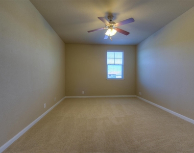 405 S Meadowlark St - Photo Thumbnail 34