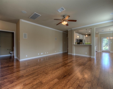 405 S Meadowlark St - Photo Thumbnail 8
