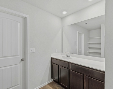 15204 Siberian Elm Ln - Photo Thumbnail 7