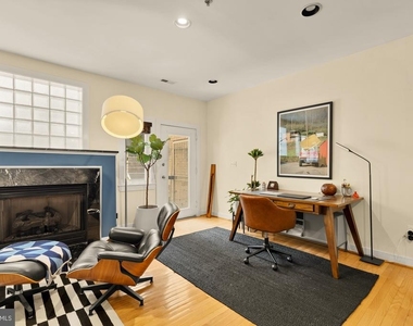 2363 Champlain Street Nw - Photo Thumbnail 5