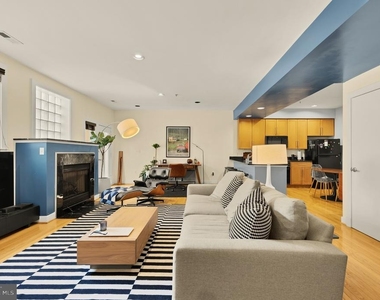 2363 Champlain Street Nw - Photo Thumbnail 2