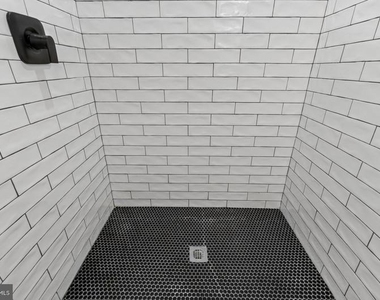 213 Seaton Place Ne - Photo Thumbnail 17