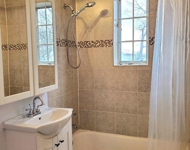 30 53rd Street Se - Photo Thumbnail 17