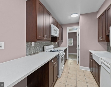 1617 F Street Ne - Photo Thumbnail 2