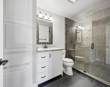 2500 Steck Ave - Photo Thumbnail 21