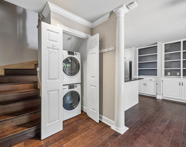 2500 Steck Ave - Photo Thumbnail 23