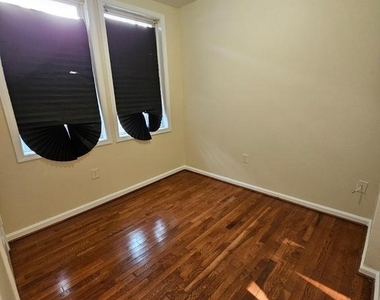 505 44th Street Ne - Photo Thumbnail 17