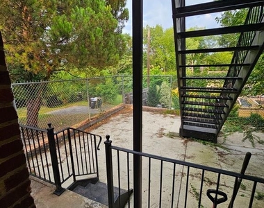 505 44th Street Ne - Photo Thumbnail 9