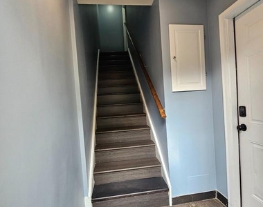 505 44th Street Ne - Photo Thumbnail 1