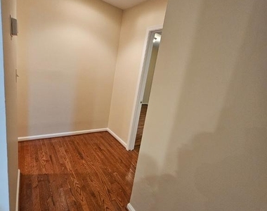 505 44th Street Ne - Photo Thumbnail 5