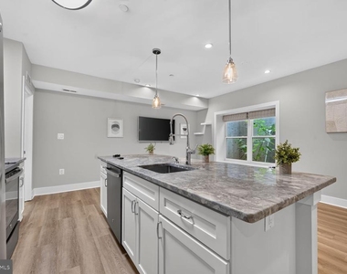 1350 Nicholson Street Nw - Photo Thumbnail 3