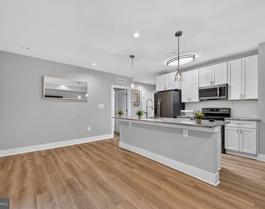 1350 Nicholson Street Nw - Photo Thumbnail 4