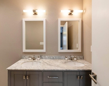 1711 Deerfield Dr - Photo Thumbnail 8