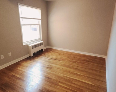 920 Madison Street Nw - Photo Thumbnail 10