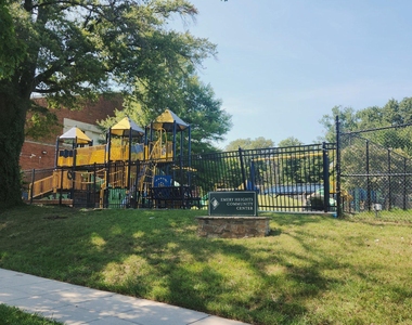 920 Madison Street Nw - Photo Thumbnail 16