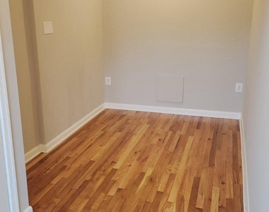 920 Madison Street Nw - Photo Thumbnail 8