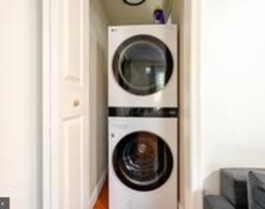 1103 16th Street Ne - Photo Thumbnail 2