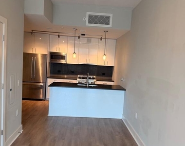 88 V Street Sw - Photo Thumbnail 9