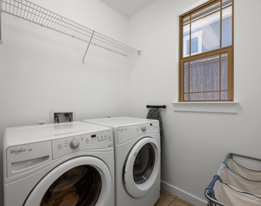 2208 Schriber St - Photo Thumbnail 29