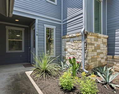 2208 Schriber St - Photo Thumbnail 1