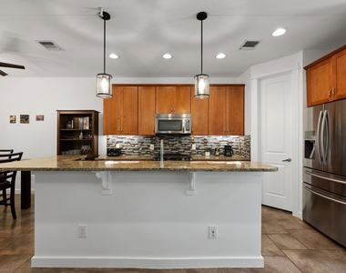 2208 Schriber St - Photo Thumbnail 7