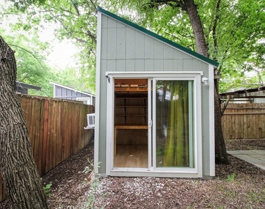 5411 Hudson St - Photo Thumbnail 21