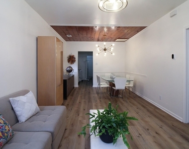 5411 Hudson St - Photo Thumbnail 5