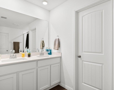 151 Galanthus Ct - Photo Thumbnail 12