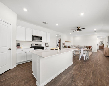 151 Galanthus Ct - Photo Thumbnail 6