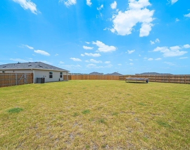 151 Galanthus Ct - Photo Thumbnail 21