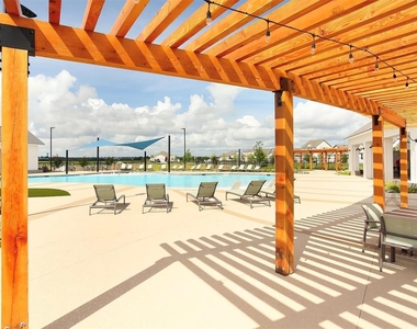 308 Catalina Dr - Photo Thumbnail 22
