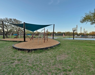 10820 Sky Rock Dr - Photo Thumbnail 30