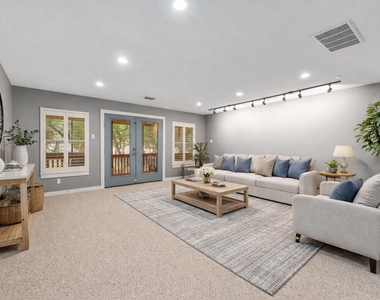 10820 Sky Rock Dr - Photo Thumbnail 15
