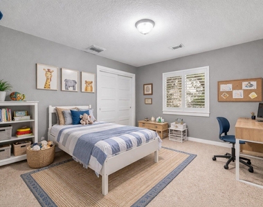 10820 Sky Rock Dr - Photo Thumbnail 19