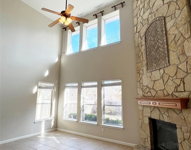 2443 Salorn Way - Photo Thumbnail 5