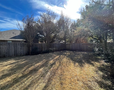 2443 Salorn Way - Photo Thumbnail 4