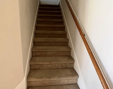 2443 Salorn Way - Photo Thumbnail 16