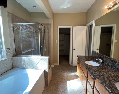 2443 Salorn Way - Photo Thumbnail 13