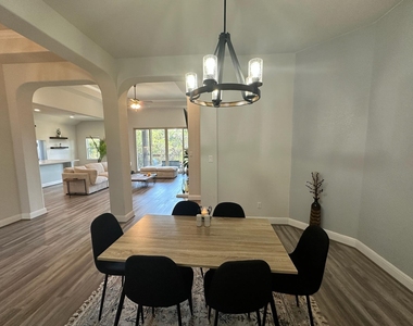 240 Brentwood Dr - Photo Thumbnail 29