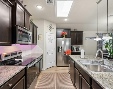 113 Reagor Dr - Photo Thumbnail 8