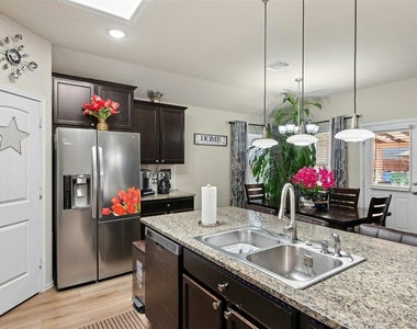 113 Reagor Dr - Photo Thumbnail 9