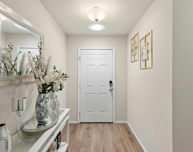 113 Reagor Dr - Photo Thumbnail 2