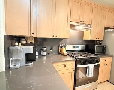 2419 Allred Dr - Photo Thumbnail 9