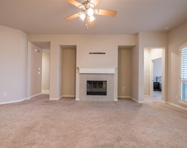165 Lady Bird Ln - Photo Thumbnail 14