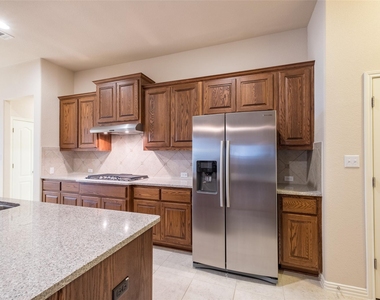 165 Lady Bird Ln - Photo Thumbnail 17