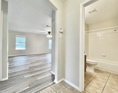 1909 Horizon Park Blvd - Photo Thumbnail 29