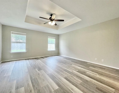 1909 Horizon Park Blvd - Photo Thumbnail 19
