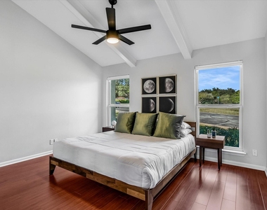 100 Lido Cir - Photo Thumbnail 9