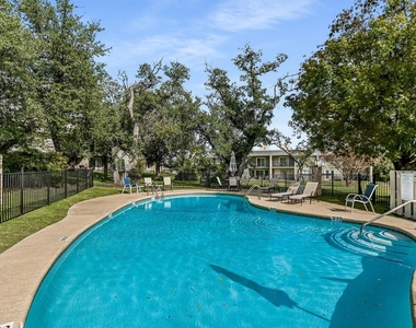 100 Lido Cir - Photo Thumbnail 14